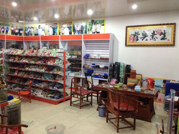 横店影视城钓友渔具店