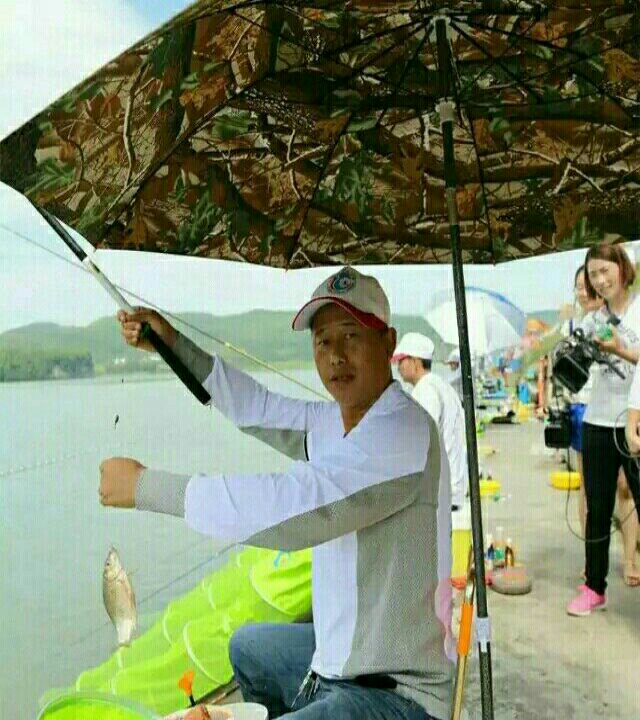 休闲鱼具《客友南部店》